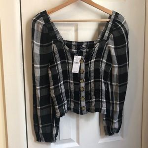 American Eagle puff sleeve ruched blouse
